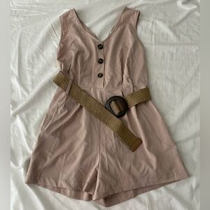 E&M Women’s Sleeveless One-Piece Short Romper with Belt size medium